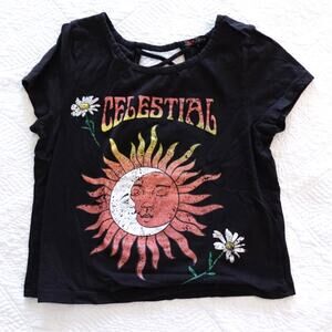 FLASH SALE 🍒 celestial black Crop T shirt / size M